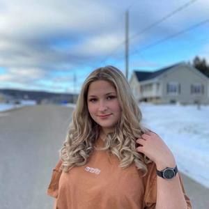 Meet your Posher, Jade